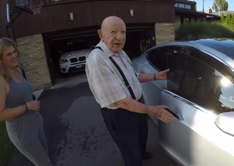 Kako je voziti se u električnom autu? Pitajte ovog 97-godišnjaka!