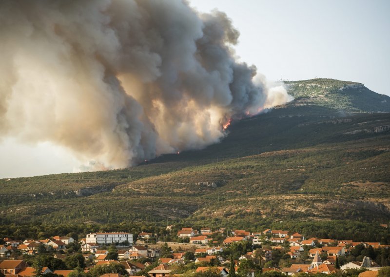 Nakon osam dana lokaliziran je požar kod Promine