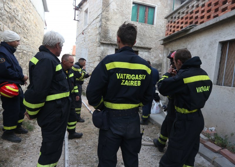 U izgorjeloj kući u Istri pronađeno tijelo 80-godišnje žene