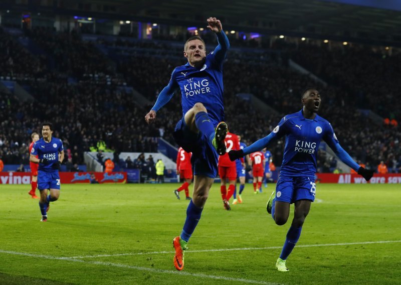 Otpustili trenera i proigrali! Leicester pobijedio Liverpool