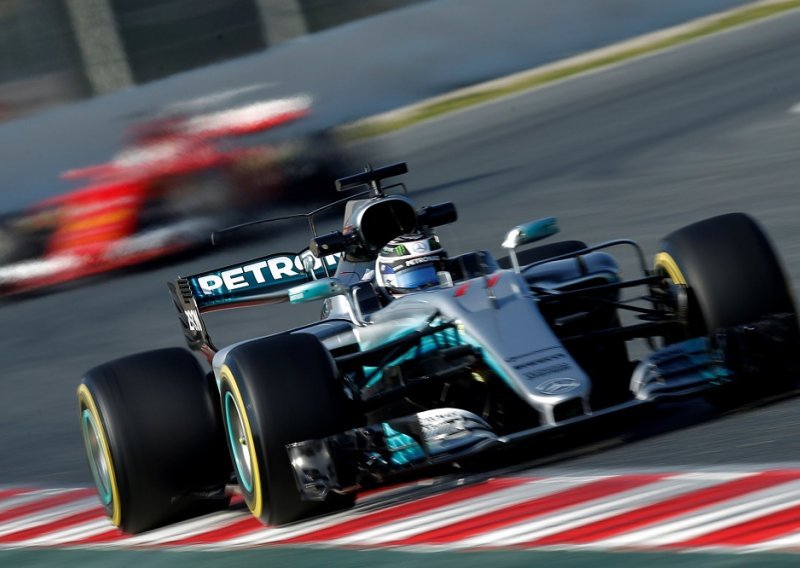Sada je svima jasno: Novi bolidi Formule 1 strašno su brzi!