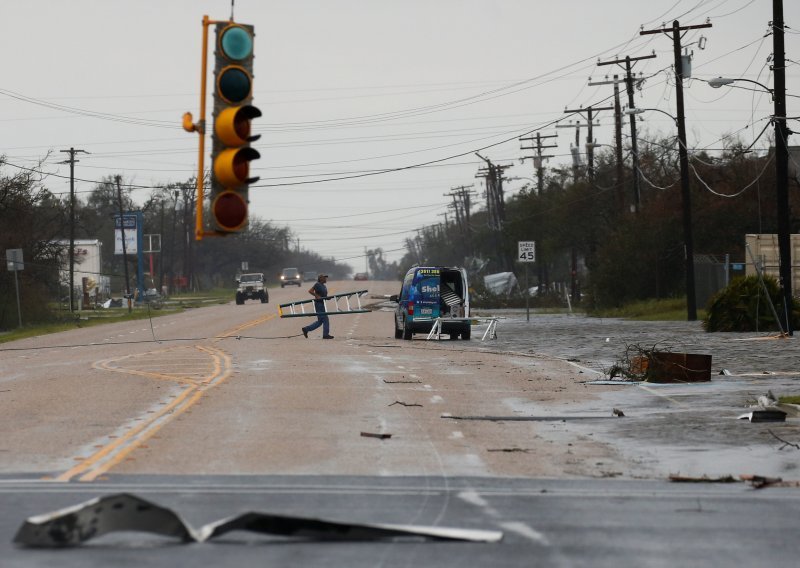 Pogledajte razmjere katastrofe koju je iza sebe ostavio uragan Harvey