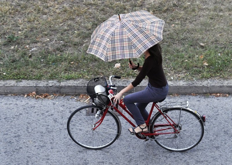 U Dalmaciji i Slavoniji moguće grmljavinsko nevrijeme, sutra još hladnije