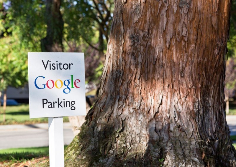 Google Maps nam želi pomoći u traženju parkinga