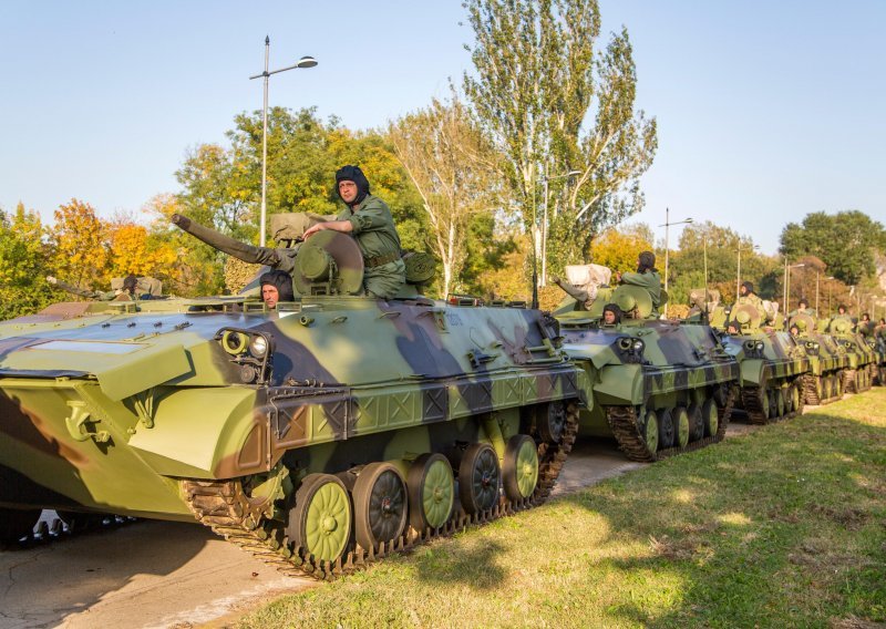 Njemačka traži povlačenje srpske vojske s granice s Kosovom
