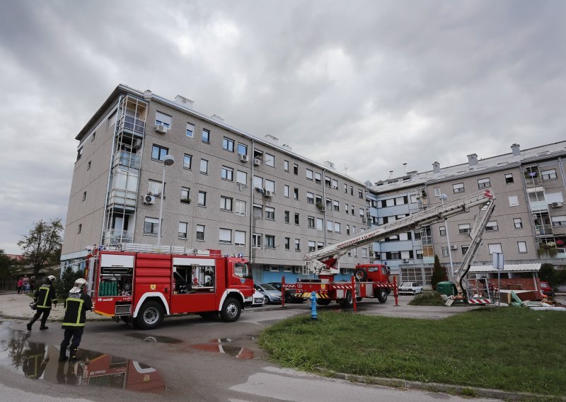 Gorjelo potrkovlje u zagrebačkoj Malešnici