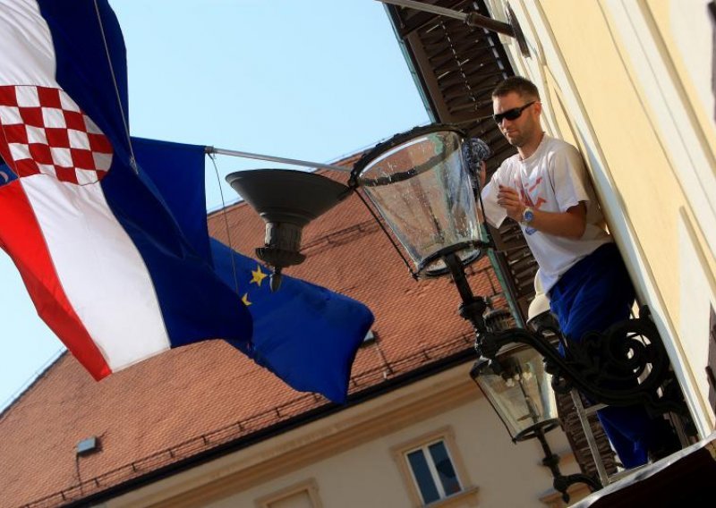 Hrvatska traži pomoć za novo zaduženje