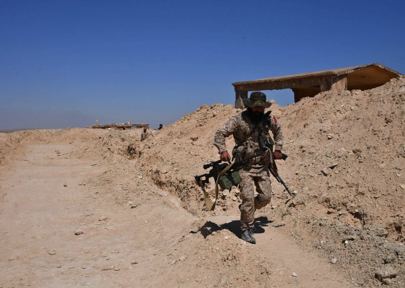 Asadova vojska nakon tri godine probila opsadu Deir al-Zora