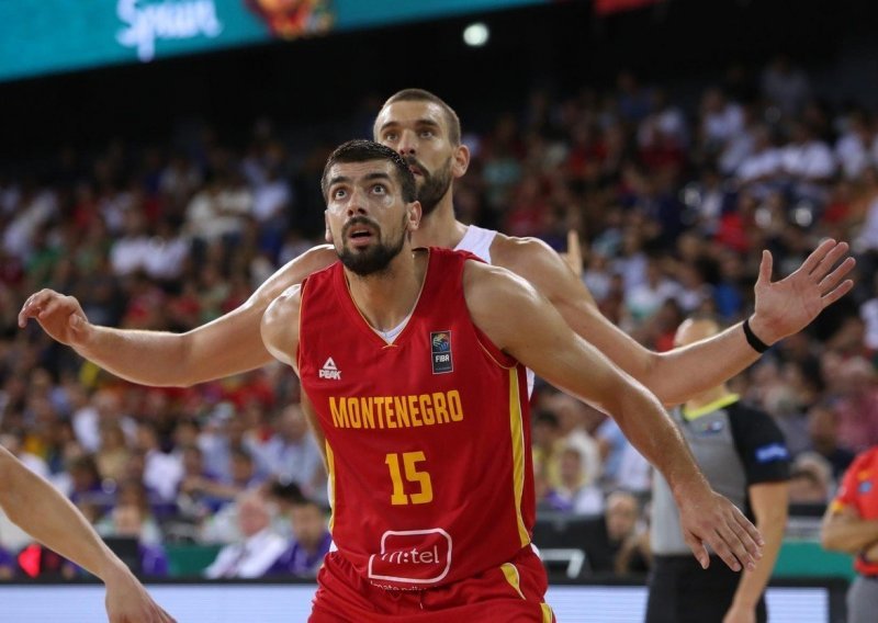 Crnogorska pobjeda puno toga riješila u našoj skupini na Eurobasketu