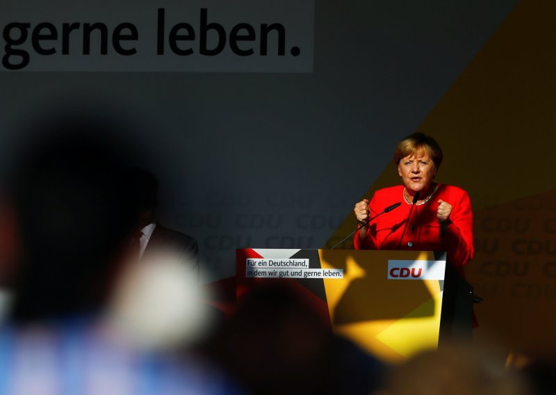 Merkel ne želi drugu debatu sa Schulzom