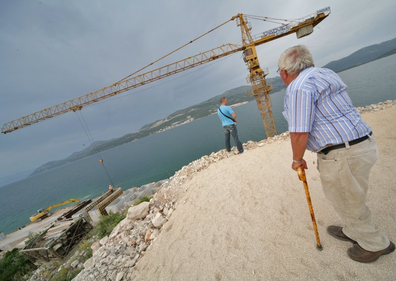 Doznali smo zašto je Pelješki most političarima u BiH crvena krpa