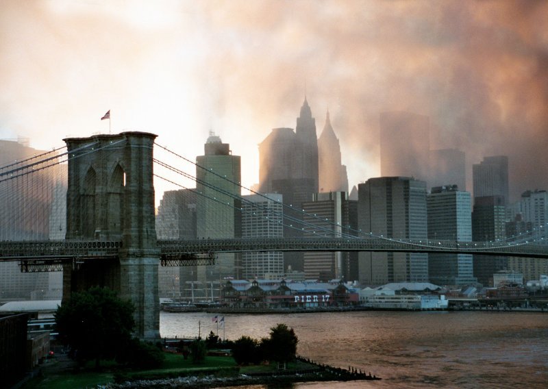 Famozni 11. rujna: Što se zapravo dogodilo na današnji dan 2001., a što kažu teorije urote?