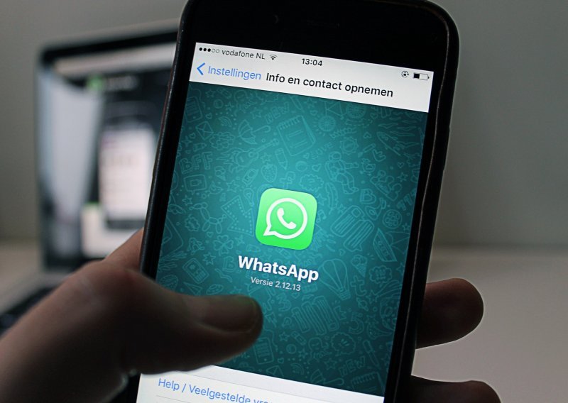 Pripazite, hakeri su pronašli način na koji mogu provaliti u smartfon putem WhatsAppa