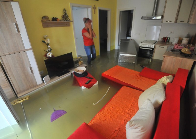 Zadar, dan poslije: Voda se povlači i otkriva razmjere katastrofe