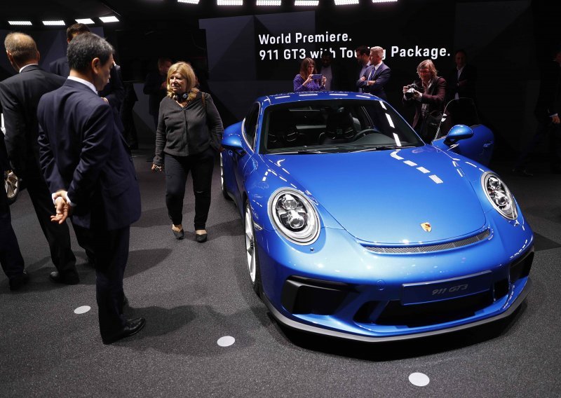 Želite električni Porsche 911? Načekat ćete se
