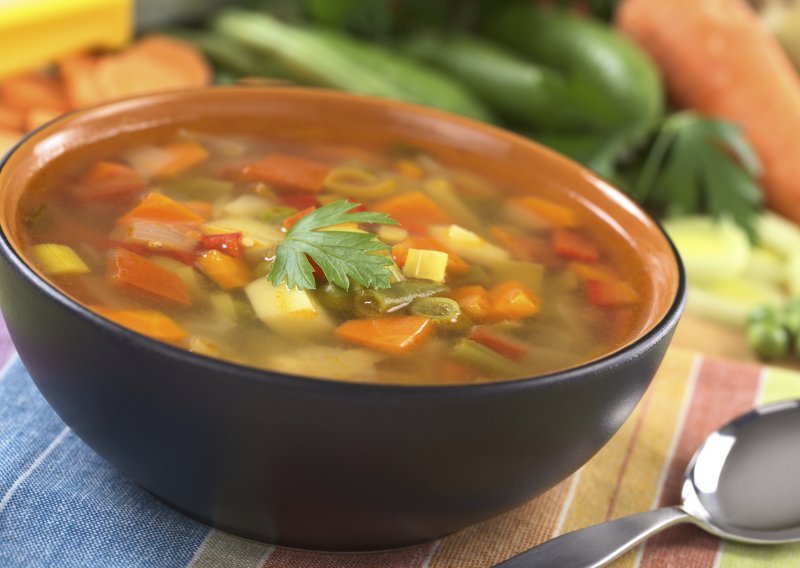 Brza povrtna juha koju ćete pojesti s guštom