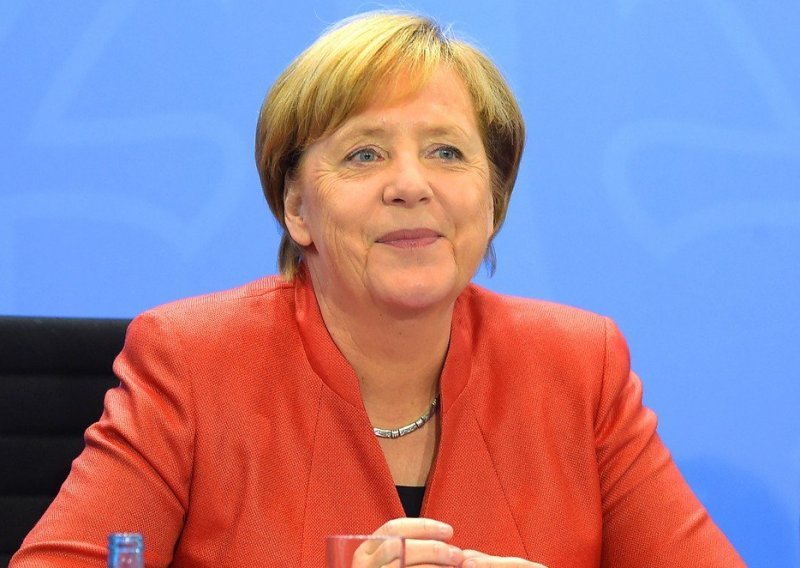 Merkel poziva socijaldemokrate da budu odgovorni i podrže veliku koaliciju