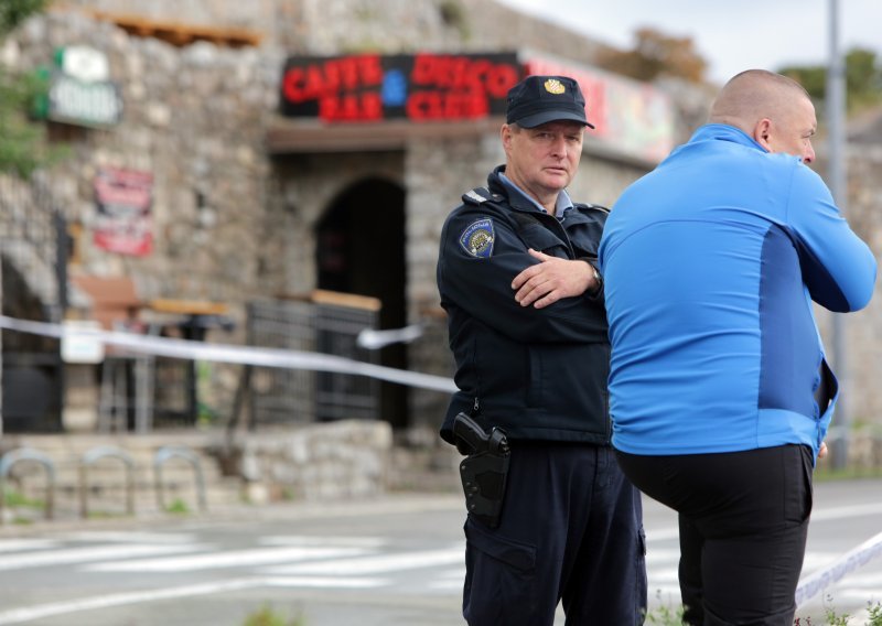 U pucnjavi u noćnom klubu u Senju ubijena jedna osoba, dvije ozlijeđene