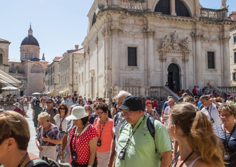 Na jugu obaraju turističke rekorde, najviše im dolaze Britanci