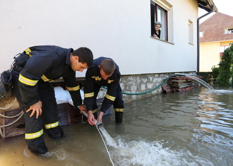 Vojska na terenu pomaže Ogulincima, u pričuvi još 253 vojnika