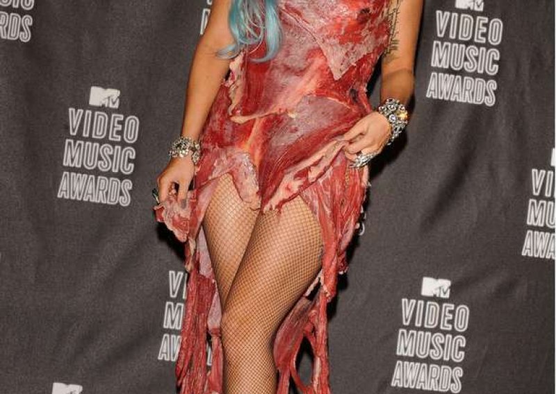 Lady Gaga nema sreće u Parizu