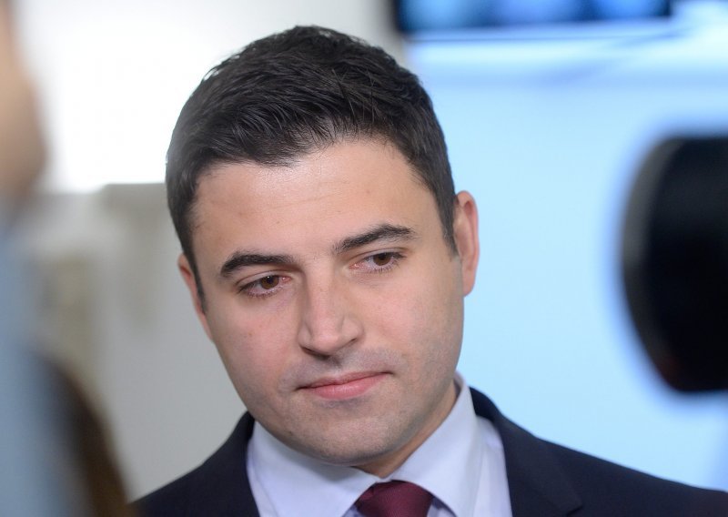 Vapaj SDP-ovih gradonačelnika: Spustite se iz oblaka!