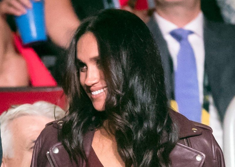 Zgodnoj Meghan Markle odlično stoji rokerski outfit