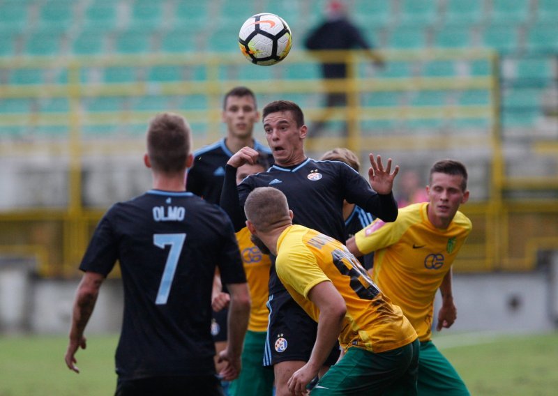 Posljednja momčad lige šokirala Dinamo koji se iz Pule vraća s mršavim bodom
