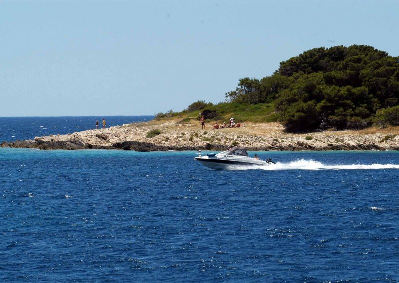 Država preuzima Todorićev otok, ali trenutni vlasnik ne da ključeve vile