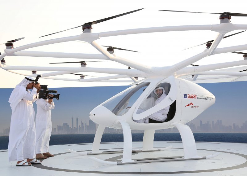 Pogledajte kako je prvi bespilotni taksi-dron odradio svoju zadaću u Dubaiju