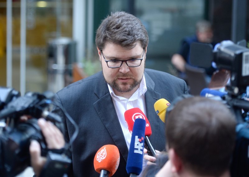 Grbin: Bernardić je samo kukao i optuživao medije za linč