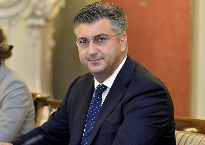 Plenković čestitao Dan neovisnosti