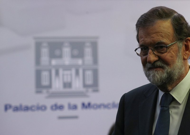 Premijer Rajoy: Nije bilo referenduma, to je predstava. Za stradale su krivi Katalonci