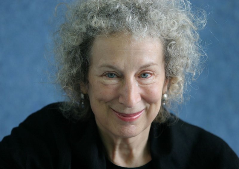 Margaret Atwood: Suvremenim muškarcima trebaju priručnici za ponašanje na spojevima