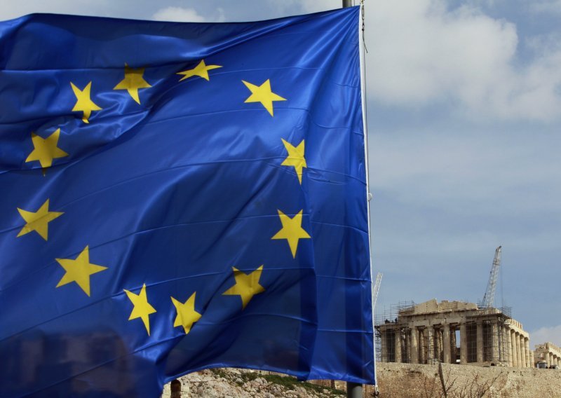 Grčki dug premašuje 240 milijardi eura a najveći je kreditor Njemačka