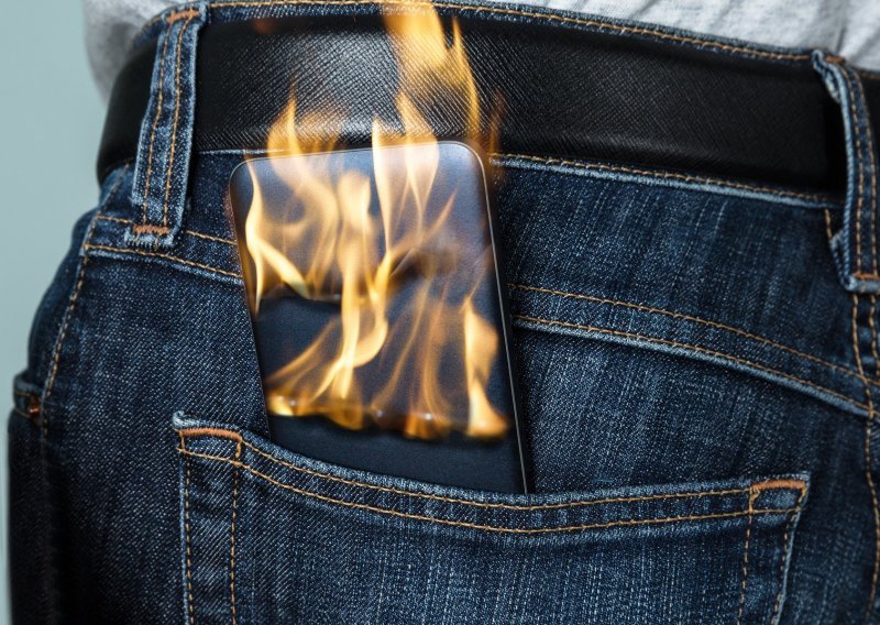 Vulkan u džepu: Evo kako izgleda kada smartfon eksplodira