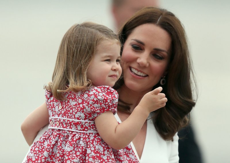 Zašto djeca preslatke princeze Charlotte nikad neće imati kraljevsku titulu