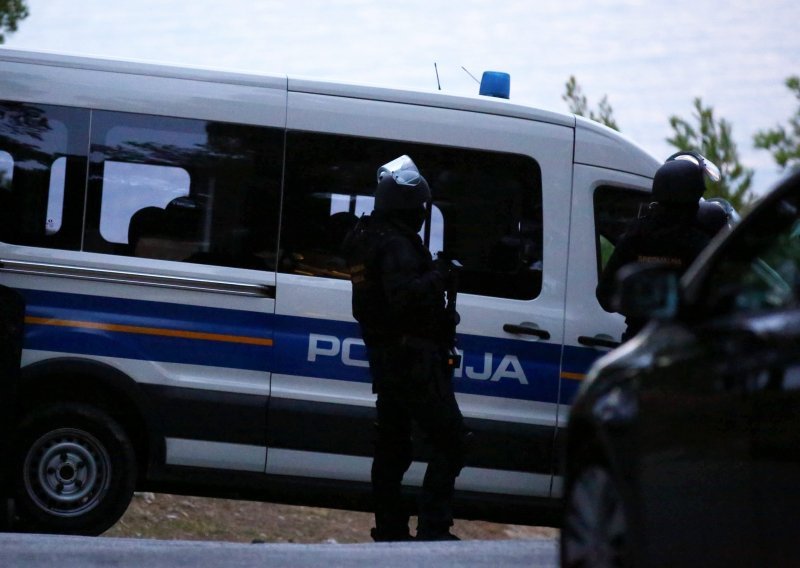 Policija istražuje napad na novinara u Splitu