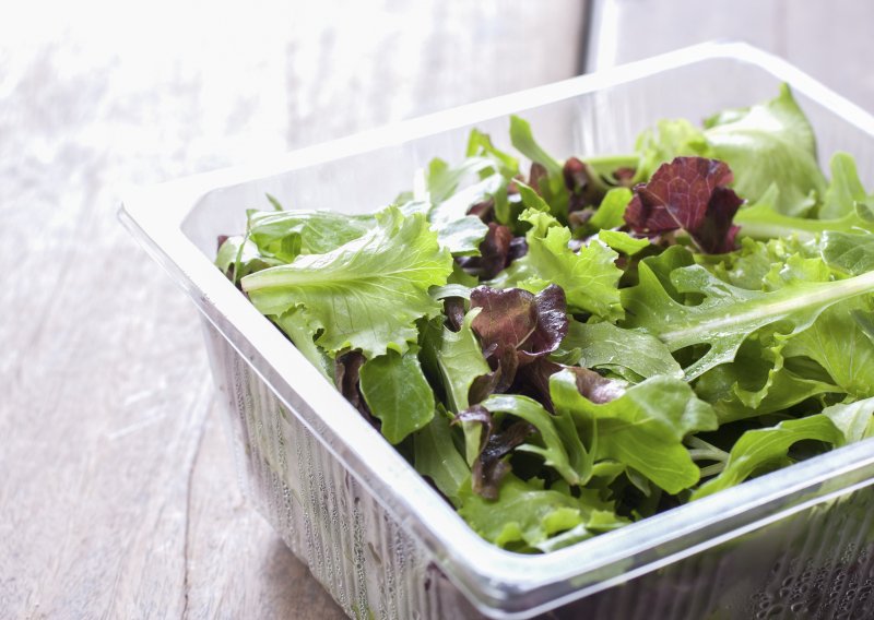 Zašto zelena salata nije ni približno zdrava kao što mislimo