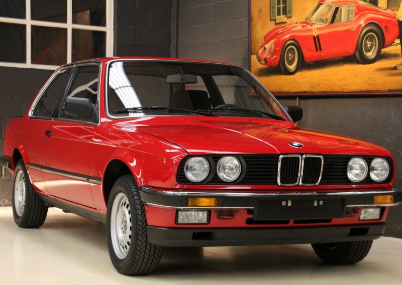 ‘Novi’ BMW 323i iz 1985. na njemačkom eBayu za 69.000 eura