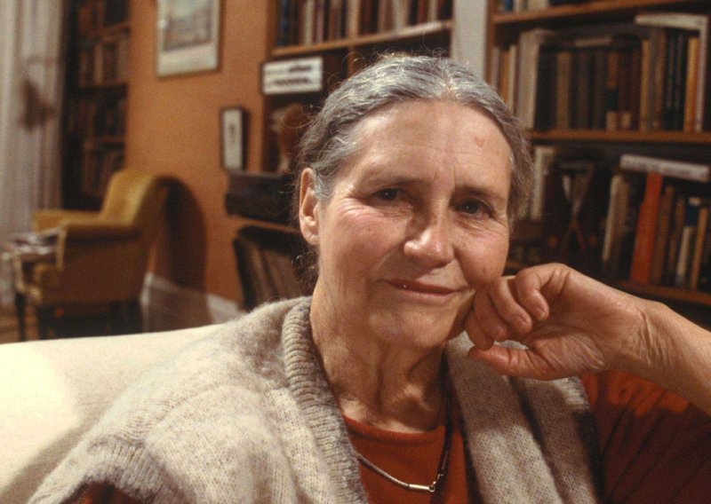 Preminula nobelovka Doris Lessing