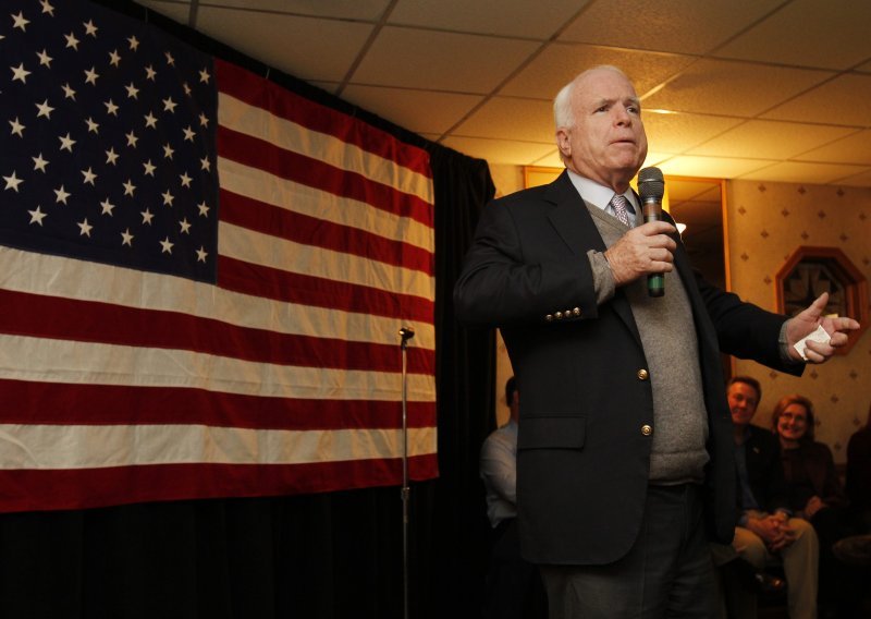 Utjecajni američki senator McCain tajno otputovao u Siriju