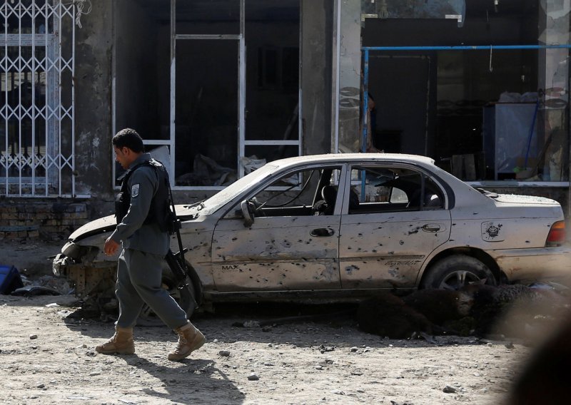 Gotovo 60 mrtvih u dva napada u Afganistanu