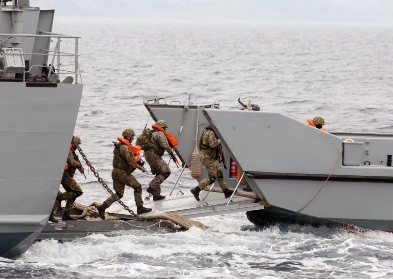 Pogledajte vojnu vježbu Hrvatske ratne mornarice