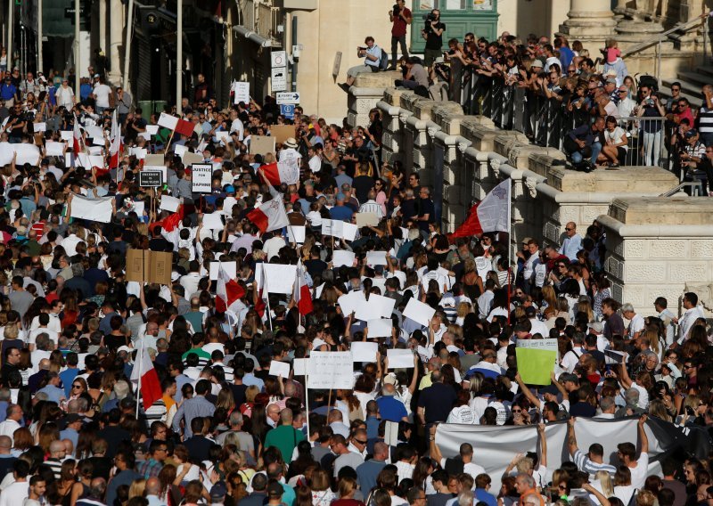 Nakon ubojstva istraživačke novinarke na Malti masovni antikorupcijski prosvjedi