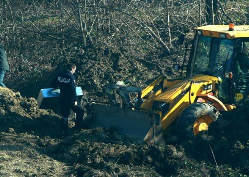 Počelo iskapanje masovne grobnice na Kustošiji