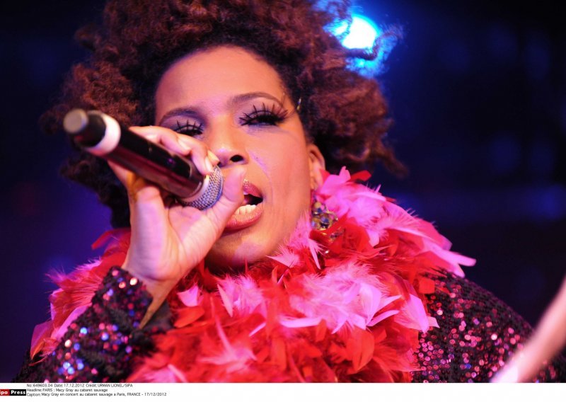 Sara Renar prije Macy Gray u Tvornici kulture