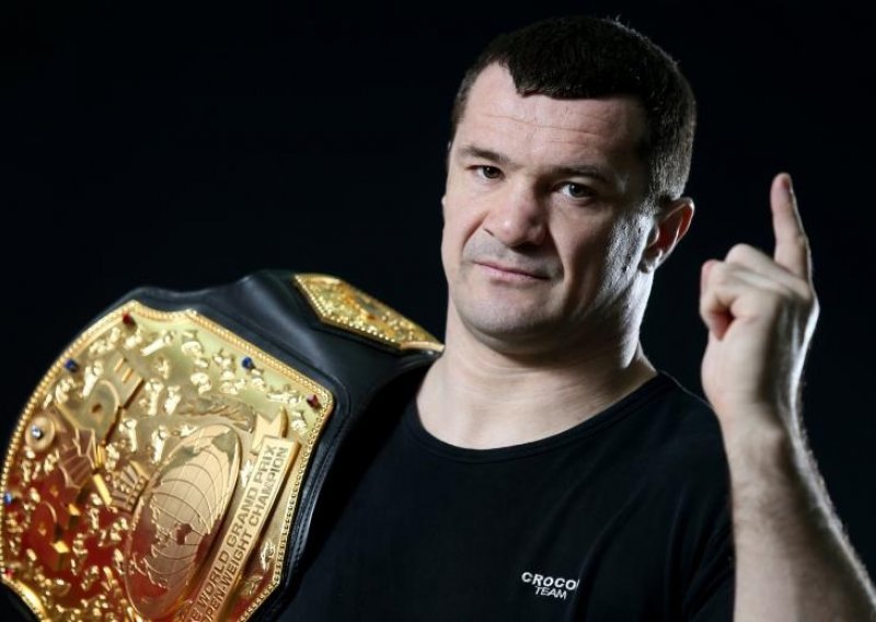 Konačno poznato s kim će se boriti Cro Cop za deset dana