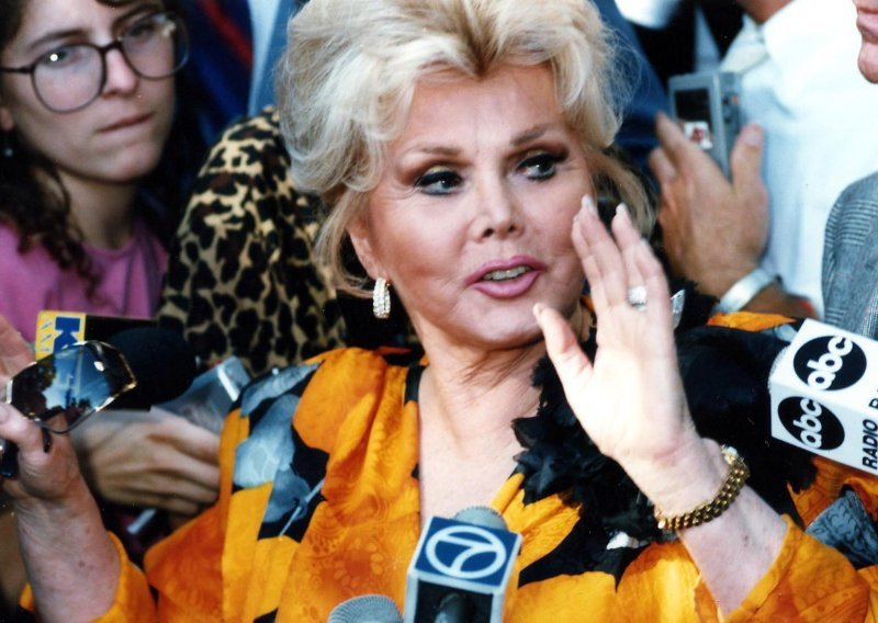 Zsa Zsa Gabor hitno prevezena u bolnicu