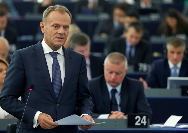 Tusk traži očuvanje Schengena